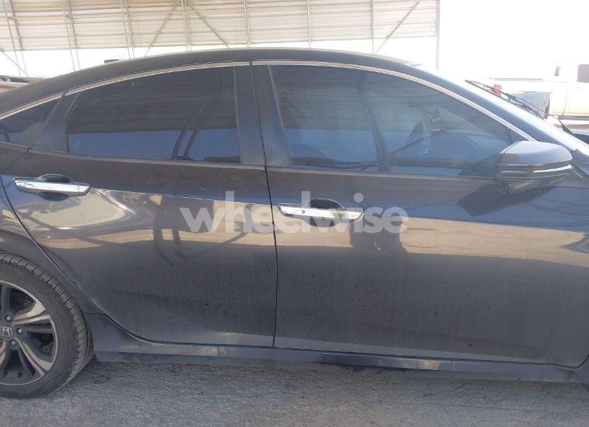 Photo 13 of 2016 Honda Civic TOURING (VIN 19XFC1F95GE012370)