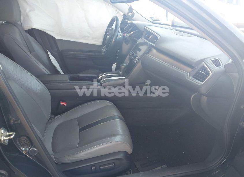 Photo 5 of 2016 Honda Civic TOURING (VIN 19XFC1F95GE012370)