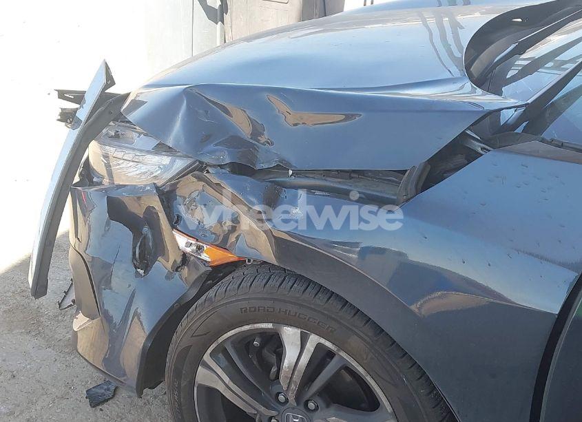 Photo 6 of 2016 Honda Civic TOURING (VIN 19XFC1F95GE012370)