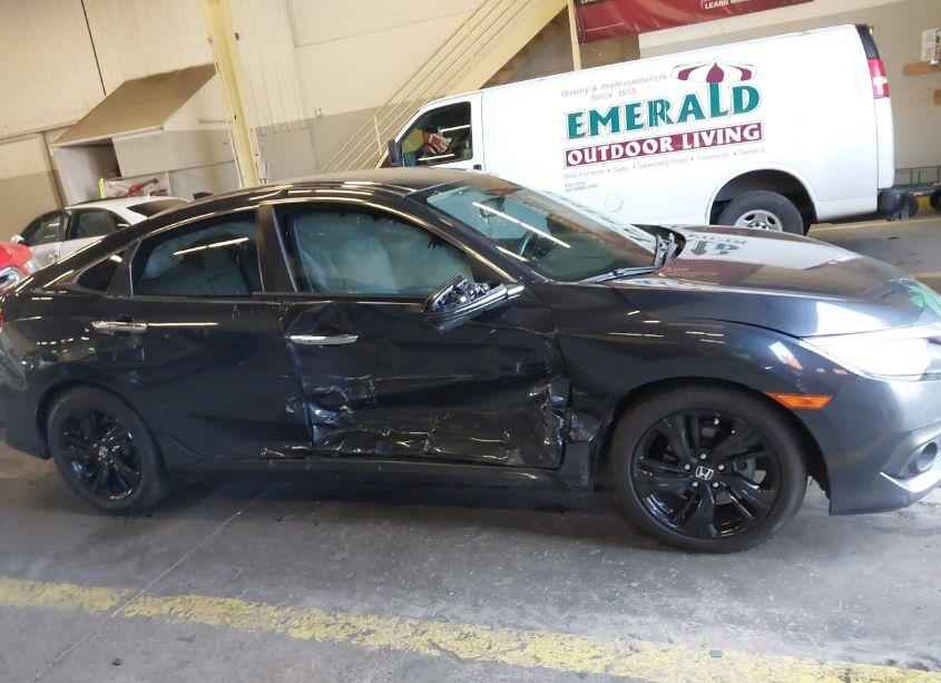 Photo 13 of 2016 Honda Civic TOURING (VIN 19XFC1F95GE014376)