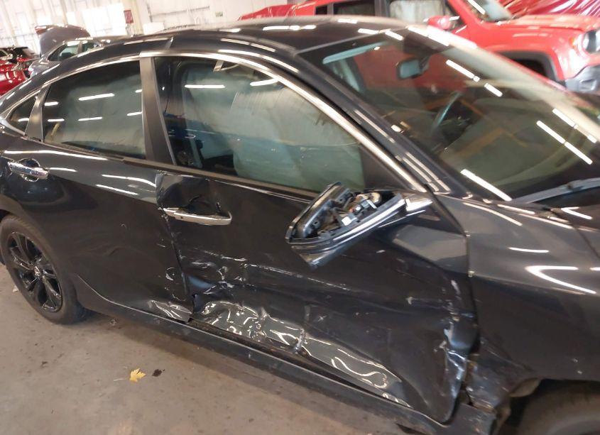 Photo 18 of 2016 Honda Civic TOURING (VIN 19XFC1F95GE014376)