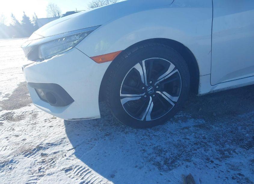 Photo 18 of 2016 Honda Civic TOURING (VIN 19XFC1F95GE032764)
