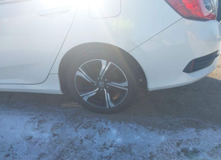 Photo 19 of 2016 Honda Civic TOURING (VIN 19XFC1F95GE032764)