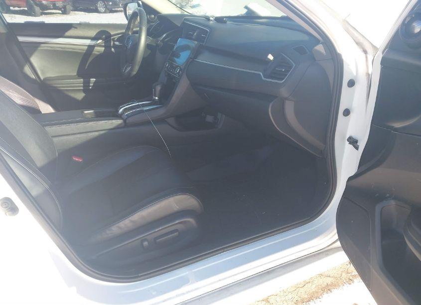 Photo 5 of 2016 Honda Civic TOURING (VIN 19XFC1F95GE032764)