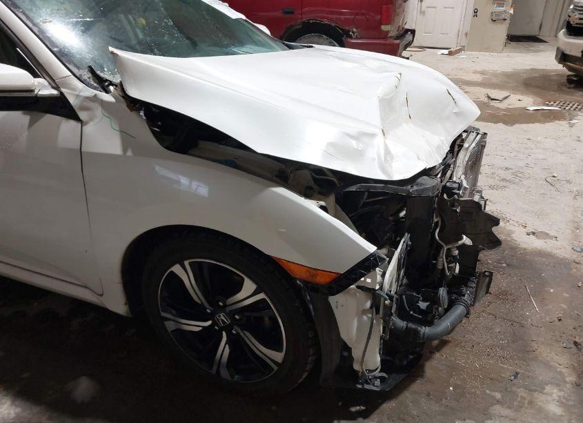 Photo 18 of 2016 Honda Civic TOURING (VIN 19XFC1F95GE036586)