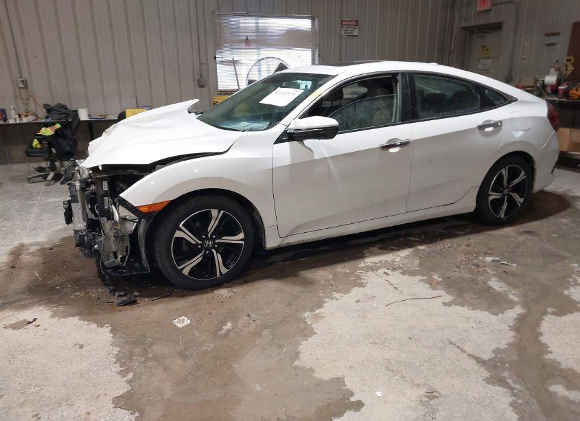 Photo 2 of 2016 Honda Civic TOURING (VIN 19XFC1F95GE036586)