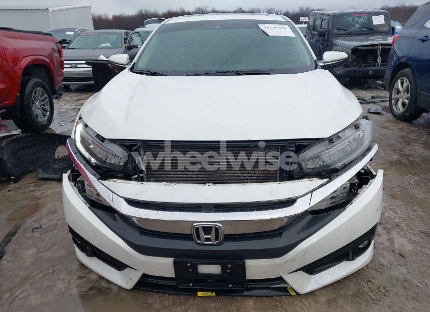 Photo 13 of 2017 Honda Civic TOURING (VIN 19XFC1F95HE023192)