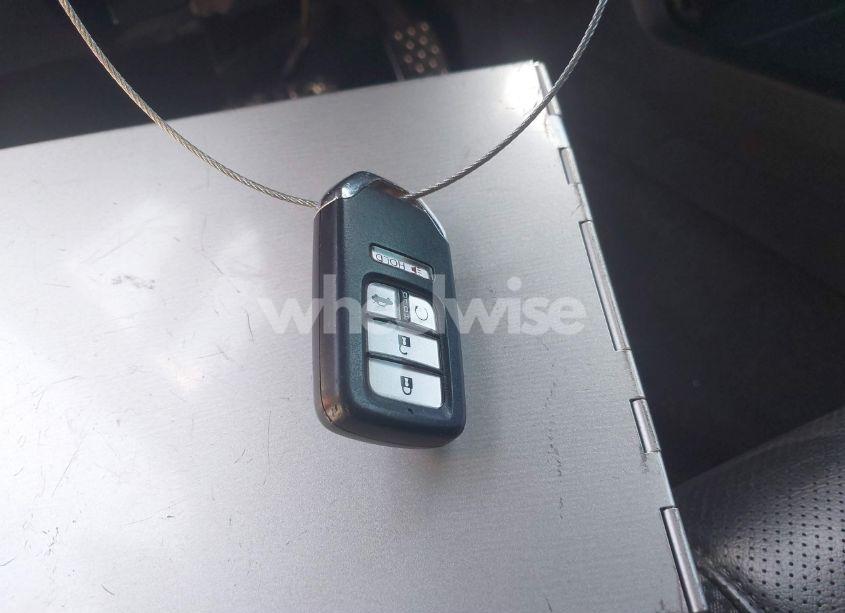 Photo 11 of 2021 Honda Civic TOURING (VIN 19XFC1F95ME202228)