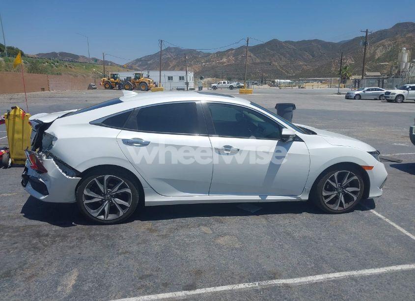 Photo 13 of 2021 Honda Civic TOURING (VIN 19XFC1F95ME202228)
