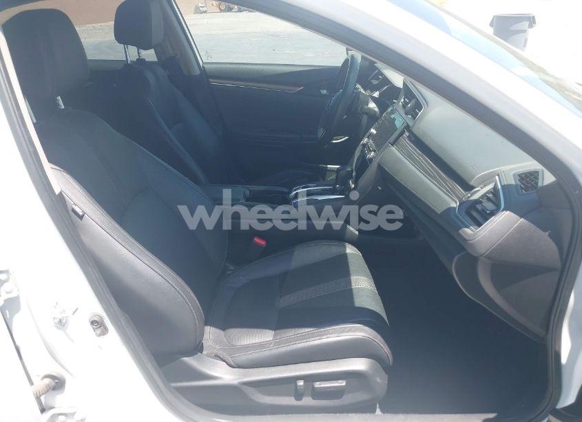 Photo 5 of 2021 Honda Civic TOURING (VIN 19XFC1F95ME202228)