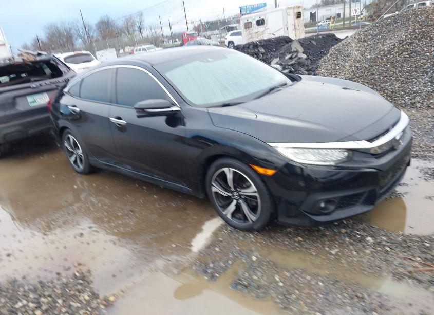2016 Honda Civic TOURING (VIN 19XFC1F96GE001247) main photo