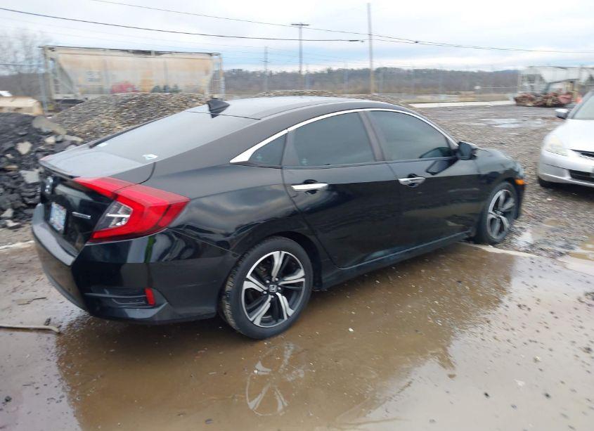Photo 4 of 2016 Honda Civic TOURING (VIN 19XFC1F96GE001247)