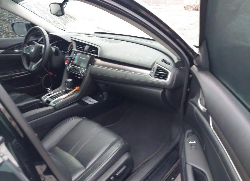 Photo 5 of 2016 Honda Civic TOURING (VIN 19XFC1F96GE001247)
