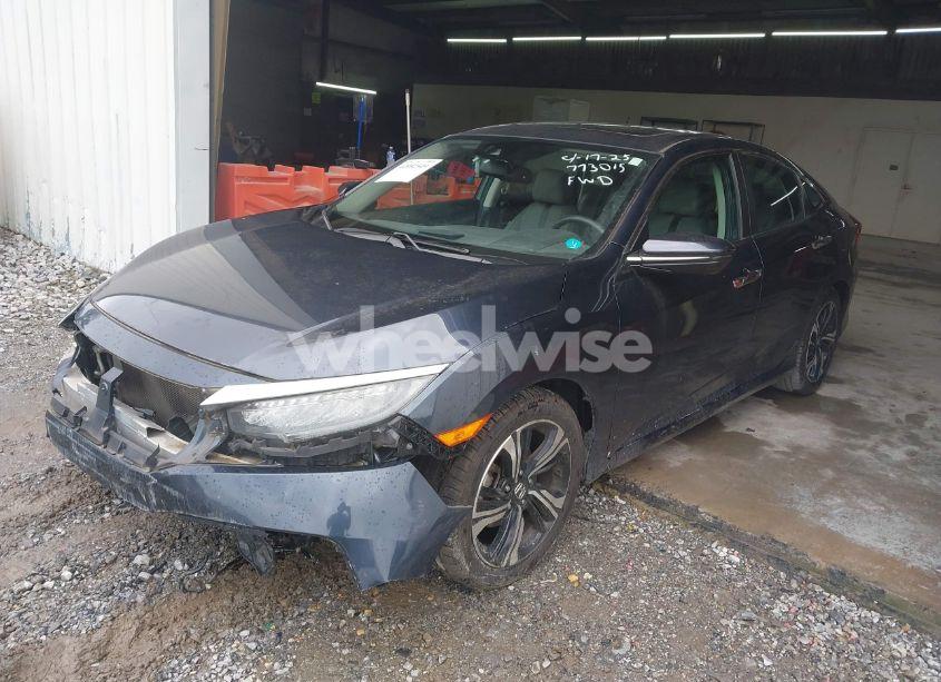 Photo 2 of 2016 Honda Civic TOURING (VIN 19XFC1F96GE013124)