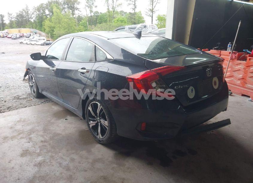 Photo 3 of 2016 Honda Civic TOURING (VIN 19XFC1F96GE013124)