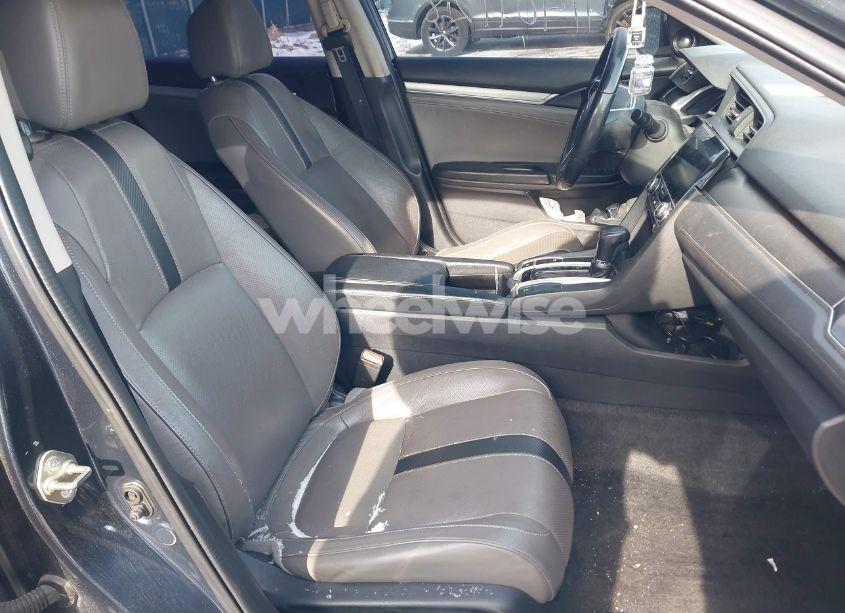 Photo 5 of 2016 Honda Civic TOURING (VIN 19XFC1F96GE201688)
