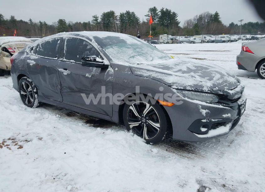 2016 Honda Civic TOURING (VIN 19XFC1F96GE213579) main photo