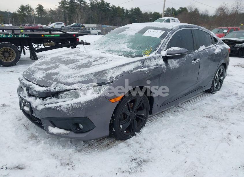 Photo 2 of 2016 Honda Civic TOURING (VIN 19XFC1F96GE213579)