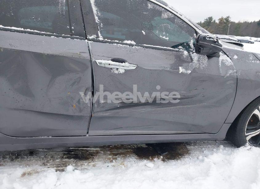 Photo 6 of 2016 Honda Civic TOURING (VIN 19XFC1F96GE213579)