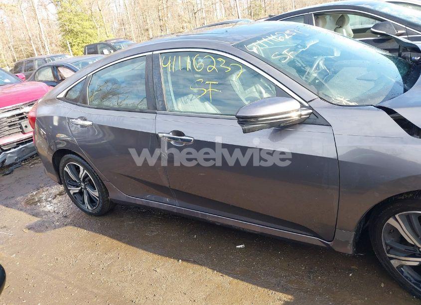 Photo 14 of 2017 Honda Civic TOURING (VIN 19XFC1F96HE201367)
