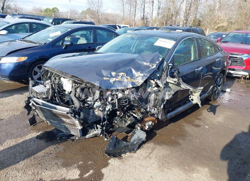 Photo 2 of 2017 Honda Civic TOURING (VIN 19XFC1F96HE201367)