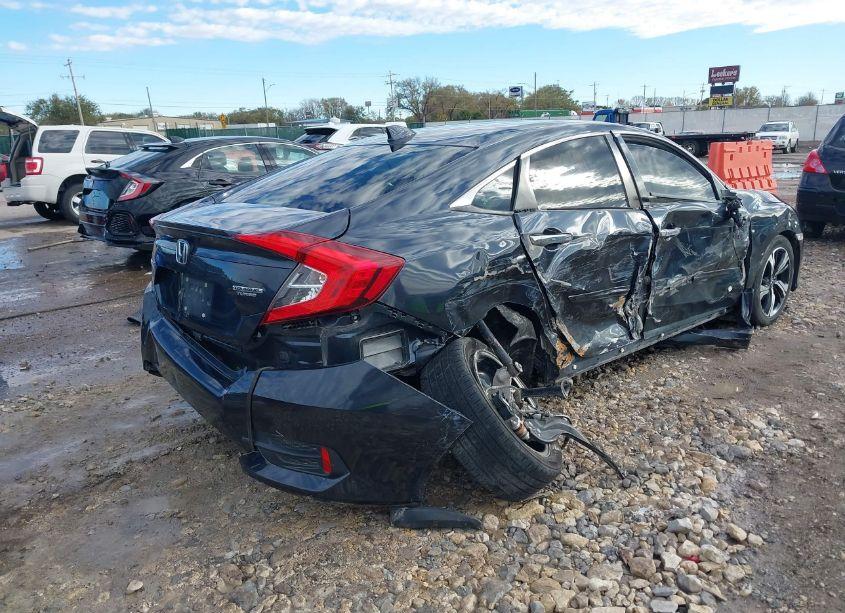 Photo 4 of 2016 Honda Civic TOURING (VIN 19XFC1F97GE002682)