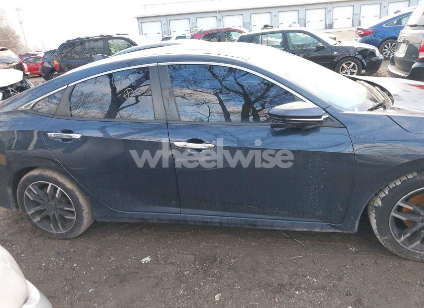 Photo 13 of 2016 Honda Civic TOURING (VIN 19XFC1F97GE011768)