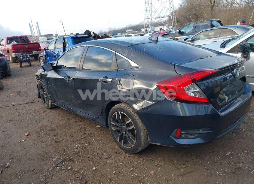 Photo 3 of 2016 Honda Civic TOURING (VIN 19XFC1F97GE011768)