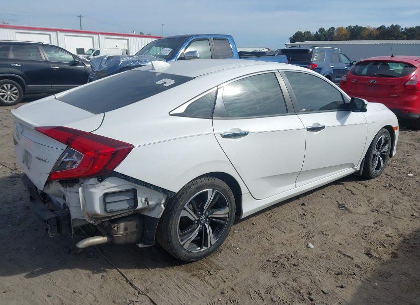 Photo 4 of 2016 Honda Civic TOURING (VIN 19XFC1F97GE016744)