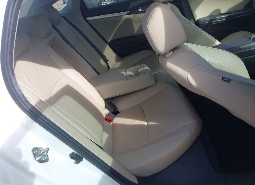 Photo 8 of 2016 Honda Civic TOURING (VIN 19XFC1F97GE016744)
