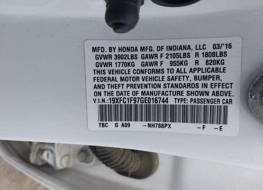 Photo 9 of 2016 Honda Civic TOURING (VIN 19XFC1F97GE016744)