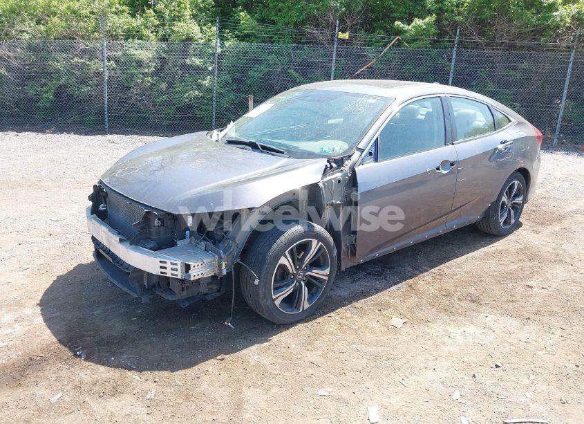 Photo 2 of 2016 Honda Civic TOURING (VIN 19XFC1F97GE205460)