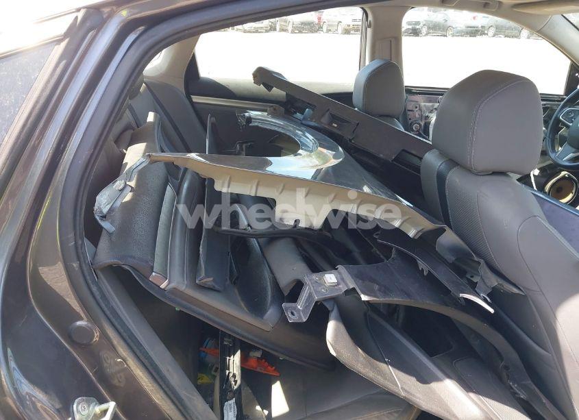 Photo 8 of 2016 Honda Civic TOURING (VIN 19XFC1F97GE205460)