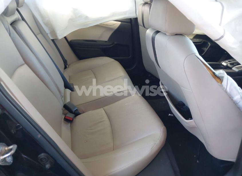 Photo 8 of 2017 Honda Civic TOURING (VIN 19XFC1F97HE010119)