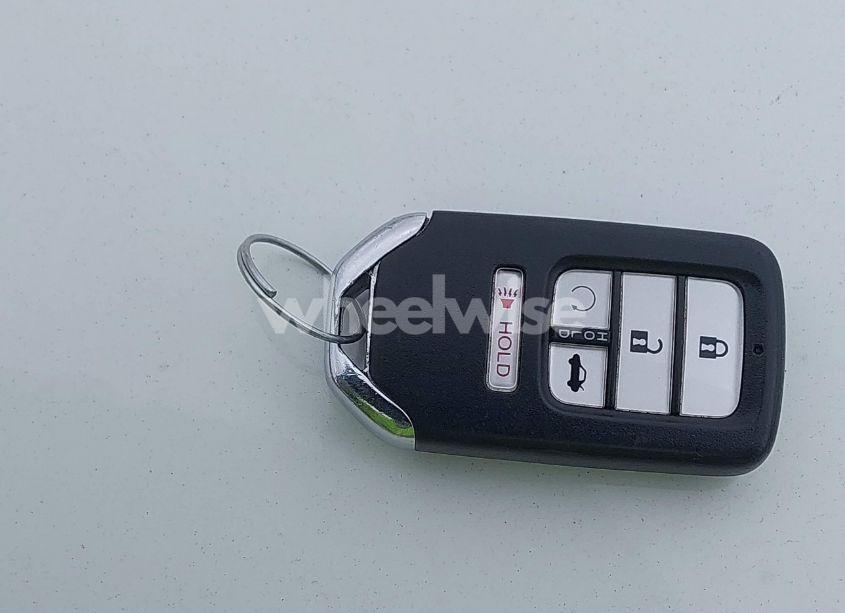Photo 11 of 2017 Honda Civic TOURING (VIN 19XFC1F97HE011349)