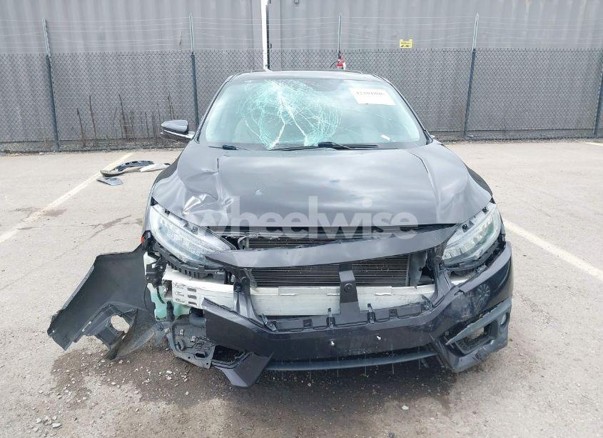 Photo 13 of 2017 Honda Civic TOURING (VIN 19XFC1F97HE011349)