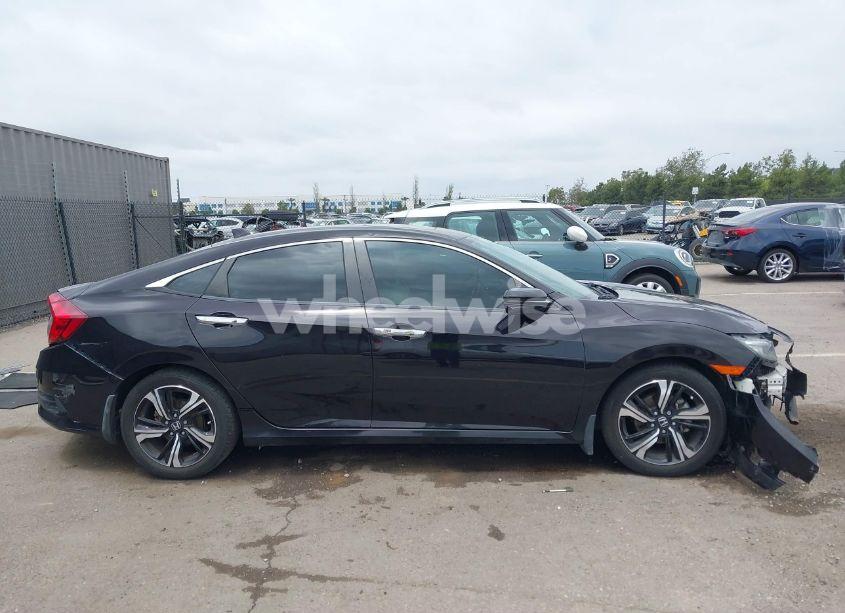 Photo 14 of 2017 Honda Civic TOURING (VIN 19XFC1F97HE011349)