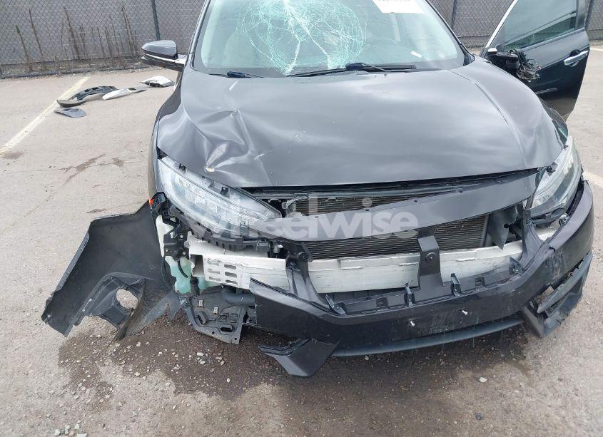 Photo 6 of 2017 Honda Civic TOURING (VIN 19XFC1F97HE011349)