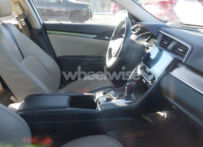 Photo 5 of 2017 Honda Civic TOURING (VIN 19XFC1F97HE015398)
