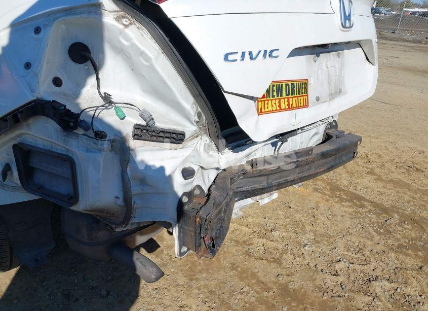 Photo 6 of 2017 Honda Civic TOURING (VIN 19XFC1F97HE015398)