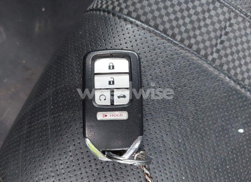 Photo 11 of 2020 Honda Civic TOURING (VIN 19XFC1F97LE208787)