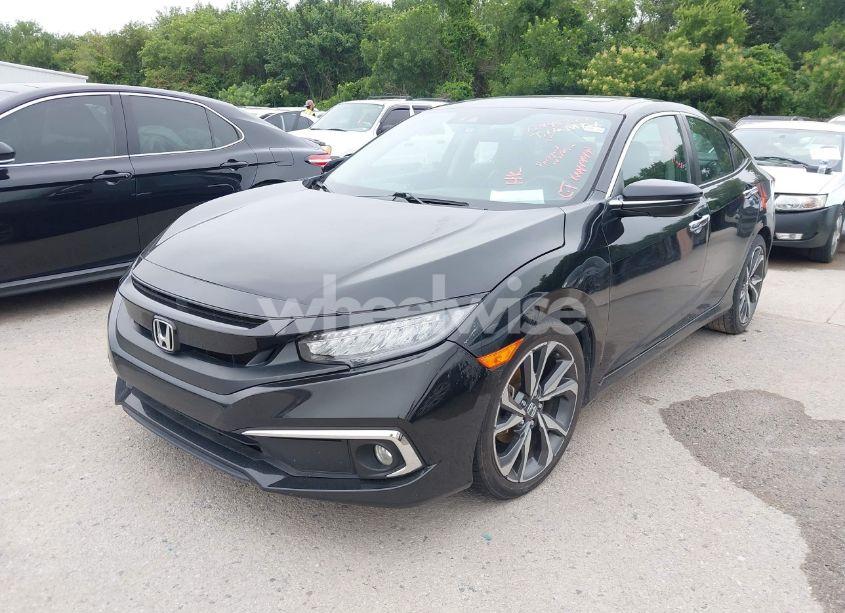 Photo 2 of 2020 Honda Civic TOURING (VIN 19XFC1F97LE208787)