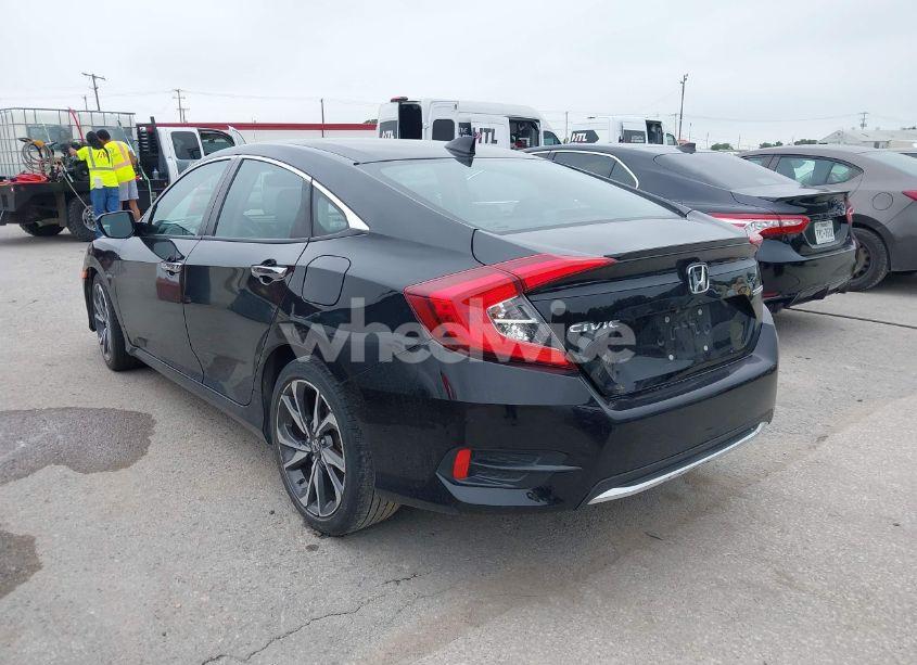 Photo 3 of 2020 Honda Civic TOURING (VIN 19XFC1F97LE208787)