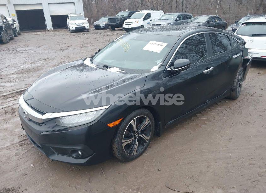 Photo 2 of 2016 Honda Civic TOURING (VIN 19XFC1F98GE021287)