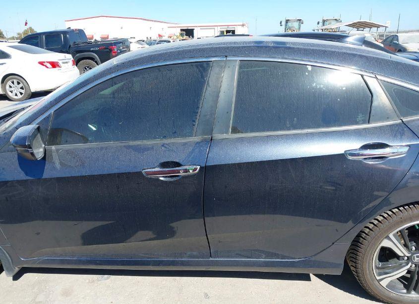Photo 14 of 2016 Honda Civic TOURING (VIN 19XFC1F99GE014509)