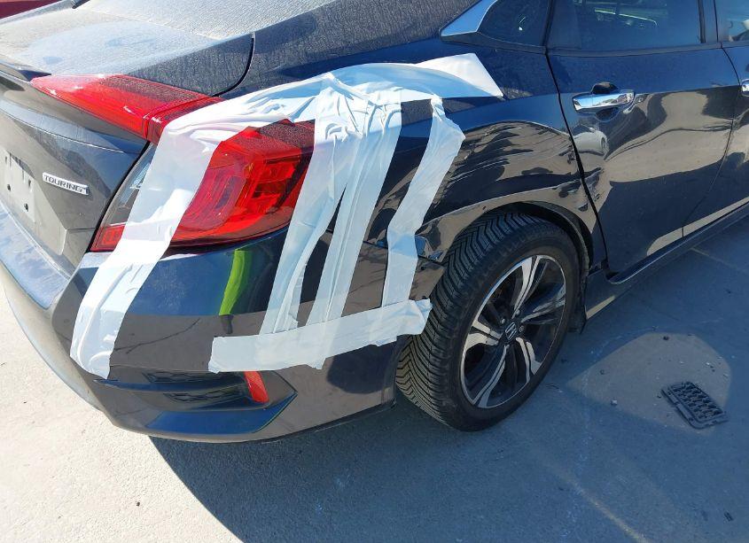 Photo 6 of 2016 Honda Civic TOURING (VIN 19XFC1F99GE014509)
