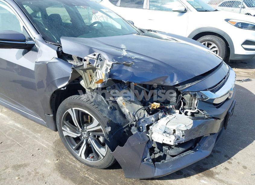 Photo 6 of 2017 Honda Civic TOURING (VIN 19XFC1F99HE007058)