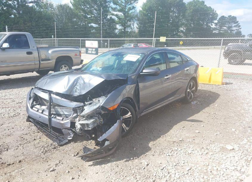 Photo 2 of 2018 Honda Civic TOURING (VIN 19XFC1F99JE001413)