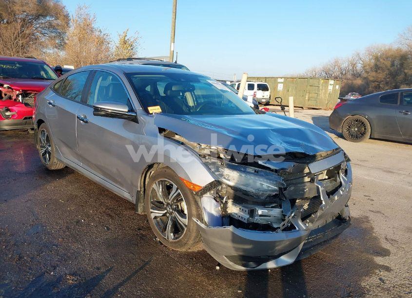 2016 Honda Civic TOURING (VIN 19XFC1F9XGE007830) main photo