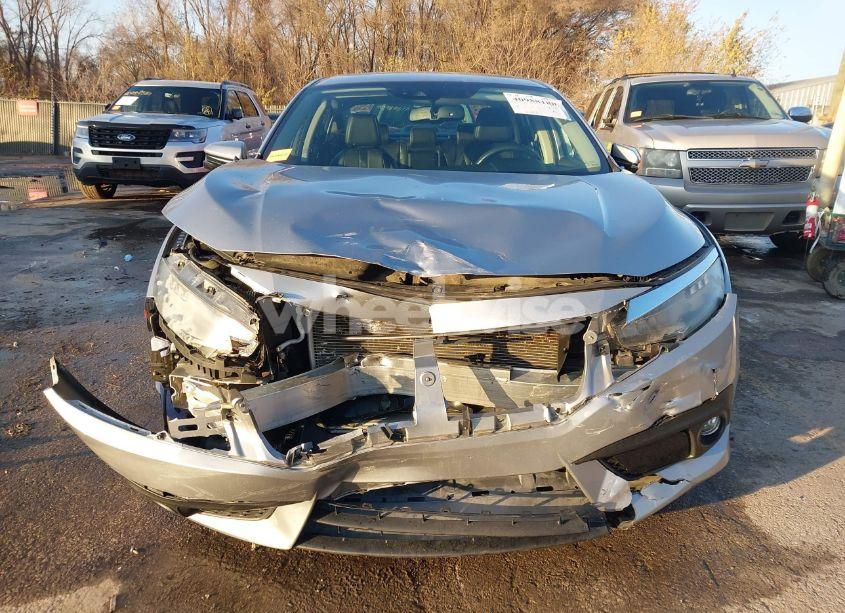 Photo 12 of 2016 Honda Civic TOURING (VIN 19XFC1F9XGE007830)